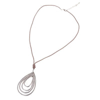 Cargar imagen en el visor de la galería, lange Kette 69 - 75cm Anhänger 10,5 cm silbern Brass Tropfen Lederband beige - chic - net.de
