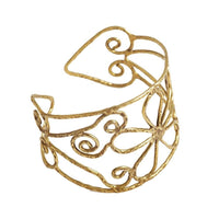 Load image into Gallery viewer, Messing Armreif antik golden filigran gehämmert Herz Blume groß 50mm breit - chic - net.de
