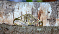 Load image into Gallery viewer, Messing Armreif antik golden oval Baum des Lebens rund verstellbarTribal Schmuck - chic - net.de

