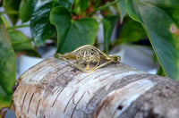 Load image into Gallery viewer, Messing Armreif antik golden oval Baum des Lebens rund verstellbarTribal Schmuck - chic - net.de
