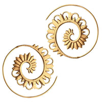 Load image into Gallery viewer, Messing Ohrringe fein golden Spiralen Zacken Bögen Muster antik rund - chic - net.de
