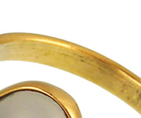 Load image into Gallery viewer, Messing Ringe Mondstein schimmernd glatt oval Kugel Rand antik golden Tribal Schmuck - chic - net.de
