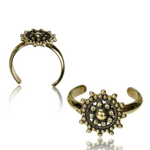 Messing Zehenring Blume Zackenrand golden antik verstellbar nickelfrei - chic - net.de