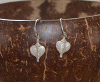 Load image into Gallery viewer, Ohrringe 925 Sterling Silber Bogen Hook Herz 18mm - chic - net.de
