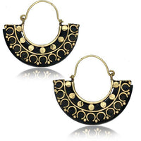 Cargar imagen en el visor de la galería, Ohrringe Arang Holz Brass gold halber Ring verziert - chic - net.de

