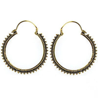 Load image into Gallery viewer, Ohrringe dunkel Punkte Dreiecke rund Messing Brass antik golden Tribal nickelfrei Schmuck Piercing - chic - net.de
