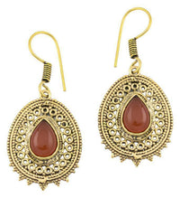 Load image into Gallery viewer, Ohrringe Karneol Tropfen oval Zacken Kreise Messing antik golden Tribal - chic - net.de
