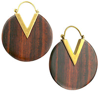 Cargar imagen en el visor de la galería, Ohrringe Narra Holz Brass Bügel gold rund Zacke braun - chic - net.de
