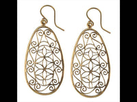 Load image into Gallery viewer, Ohrringe oval Ohrhänger ausgestanzt Blumen Ornamente Muster aus antik goldenem Brass - chic - net.de
