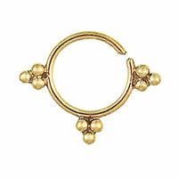 Load image into Gallery viewer, Septum Piercing Nasenringe Dreiecke Messing Tribal goldfarben nickelfrei antik exotisch Ohrring - chic - net.de
