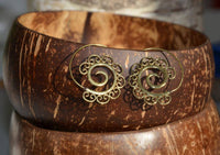 Load image into Gallery viewer, Spiralen Ohrringe antik golden Messing mit verschlungenen Verzierungen Tribal - chic - net.de
