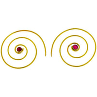 Load image into Gallery viewer, Spiralen Ohrringe dünn Rubin facettiert rund Messing antik golden nickelfrei Piercing Tribal Schmuck - chic - net.de
