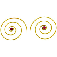 Load image into Gallery viewer, Spiralen Ohrringe dünn Rubin facettiert rund Messing antik golden nickelfrei Piercing Tribal Schmuck - chic - net.de
