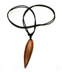Load image into Gallery viewer, Surferkette Holzkette Kette Sono Holz Baumwolle Surfer Style Surfbrett Holzanhänger Unisex Schmuck braun schwarzer strich
