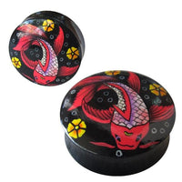 Load image into Gallery viewer, Holz Plug Fisch Koi Asia rot schwarz Tunnel Unisex Ohrschmuck Teakholz
